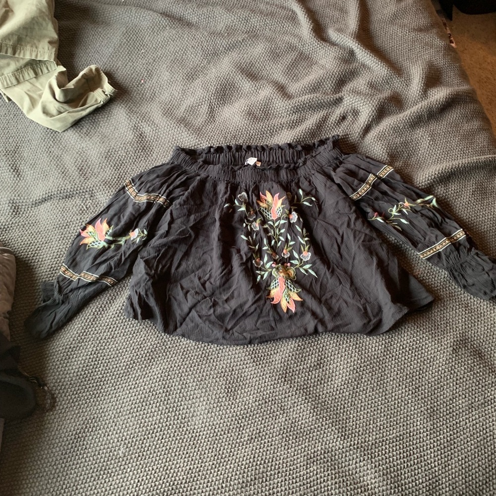 NWOT America Eagle Off Shoulder Top
